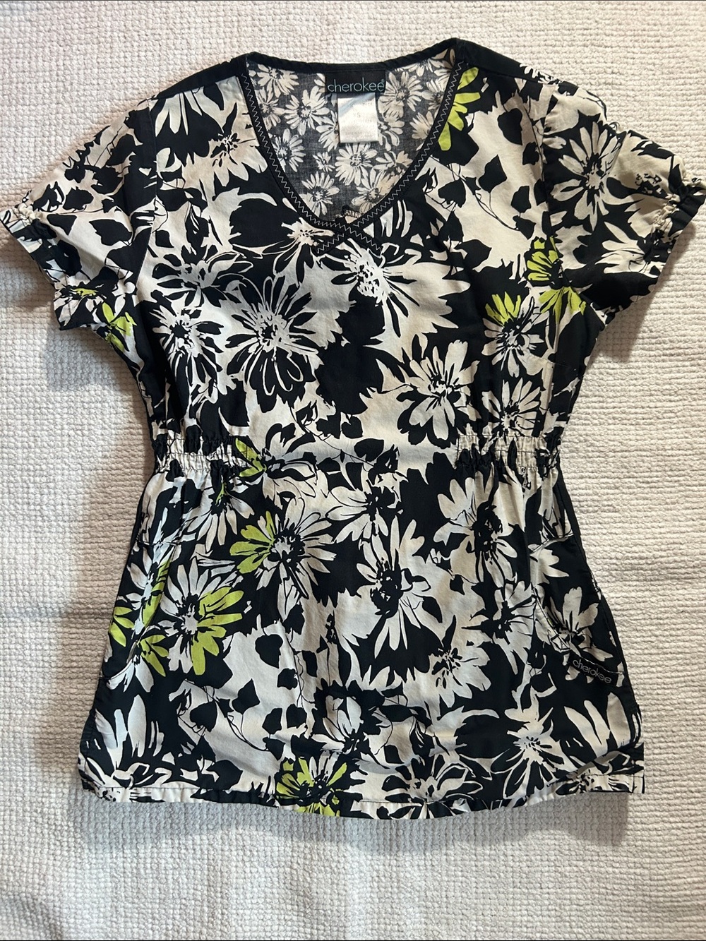 Cherokee Black, White & Lime Floral V-Neck Women’s Tunic scrub top